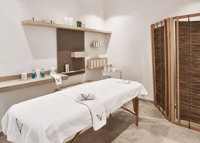 ホテル Volcano Luxury Milos - Adults Only 4*