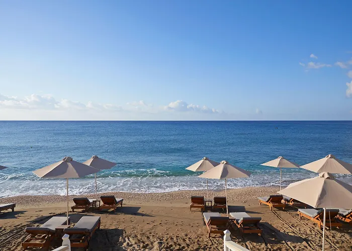 ホテル Volcano Luxury Milos - Adults Only 4*