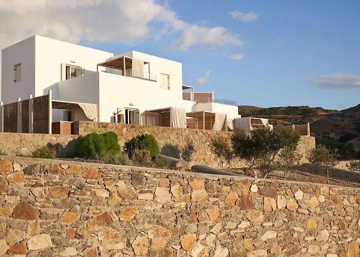 ホテル Volcano Luxury Milos - Adults Only 4*