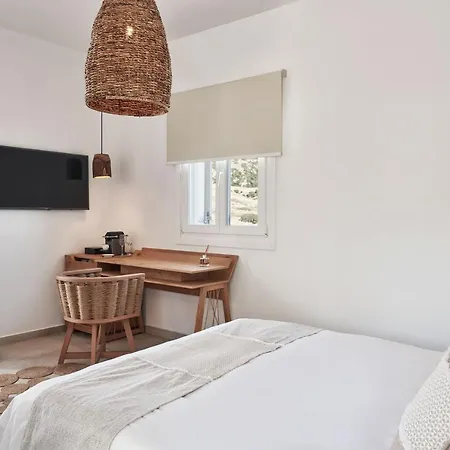 Volcano Luxury Milos Hotel 4*